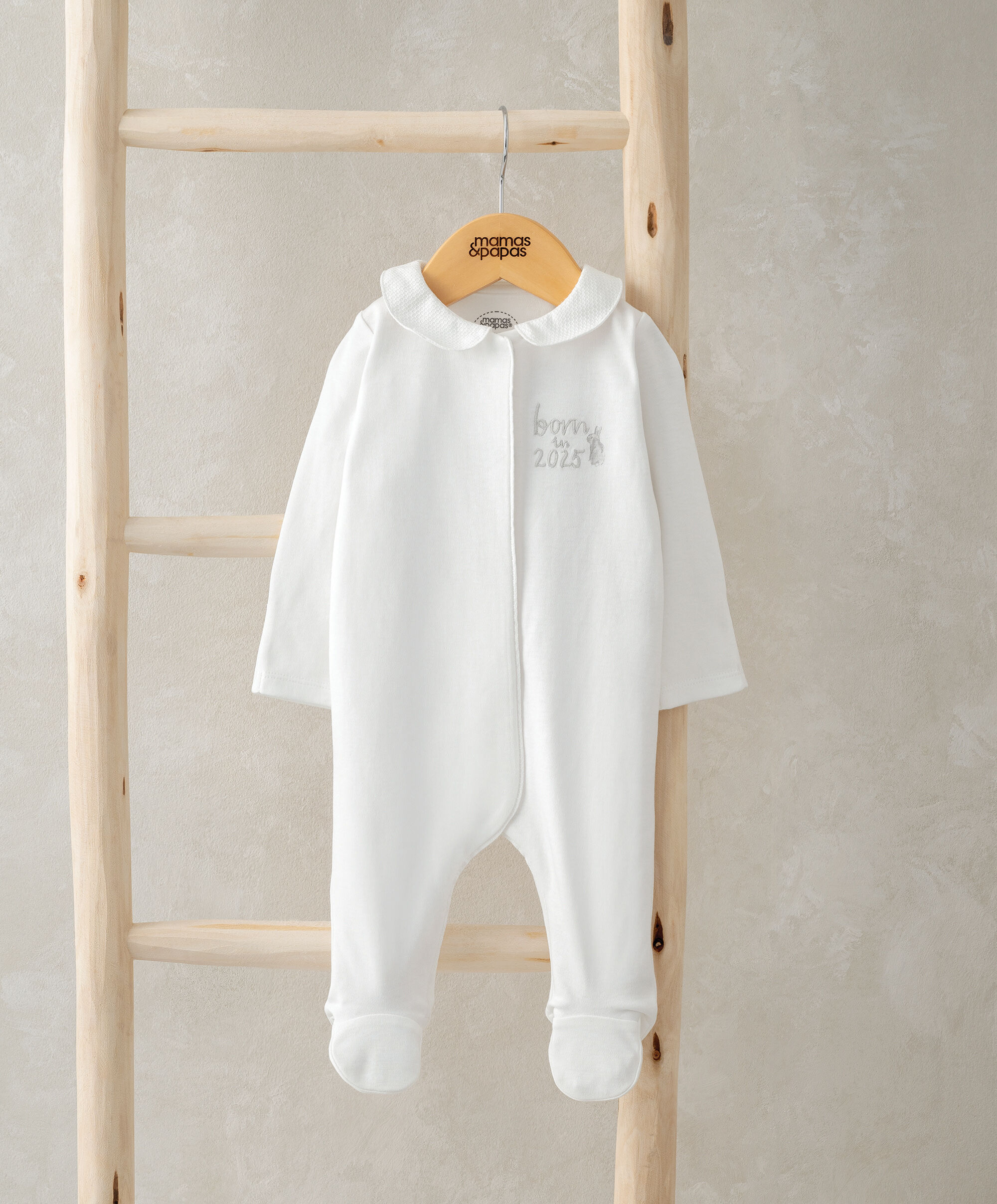 Born in 2025 Baby Boy - 2 Piece Gift Set image number 2